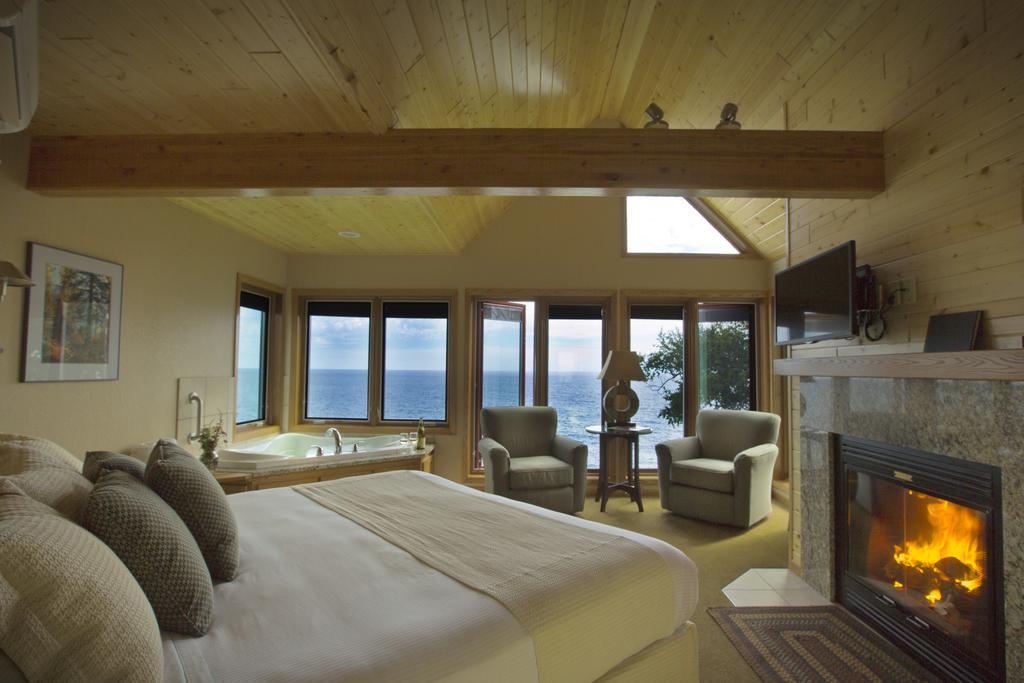 Bluefin Bay On Lake Superior Tofte Exterior photo